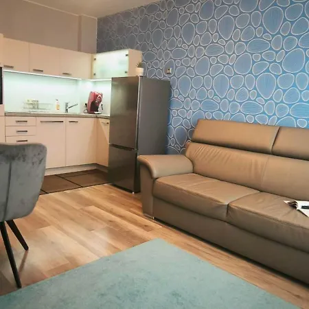 Eden Apartment *